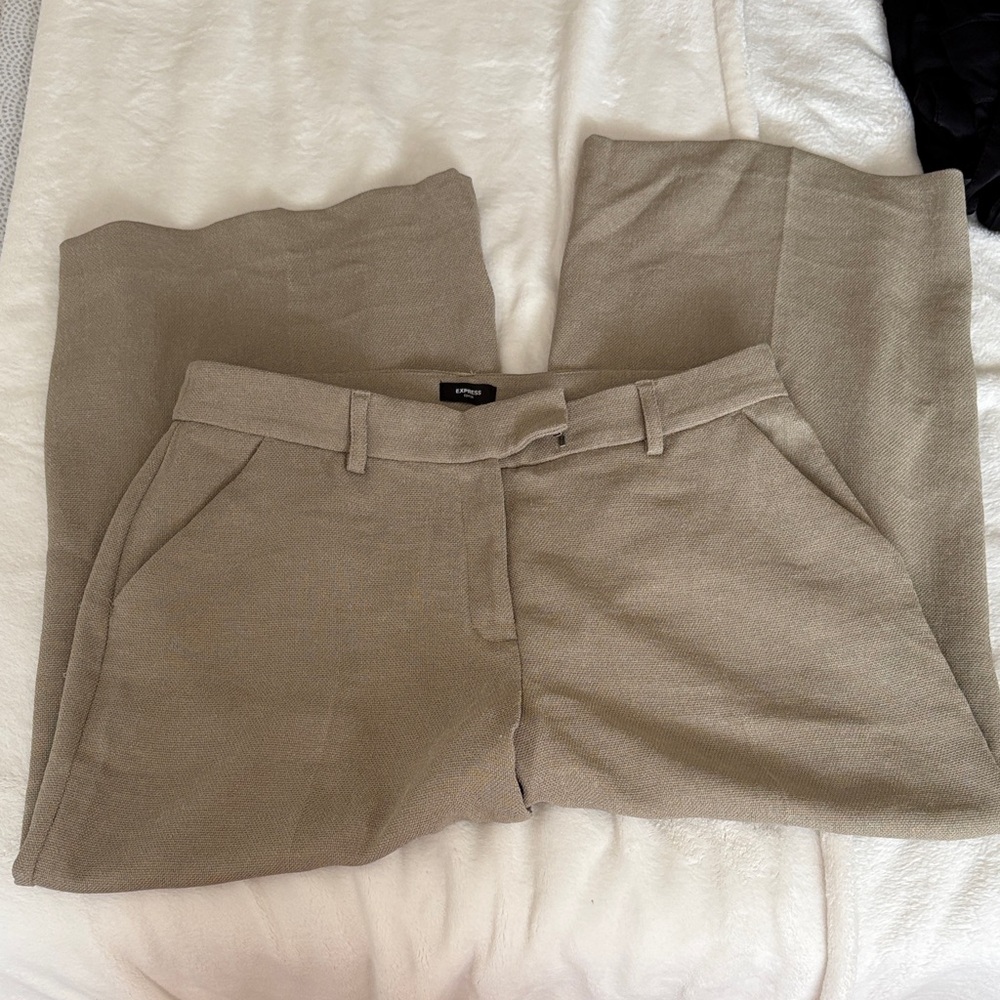 Express Women's Tan Cropped Trousers
